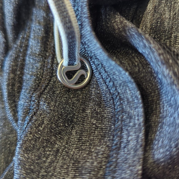 Lululemon Run Back On Track Tank Top Floral/ Laceoflage Black Polar Cream Size 6 - Picture 6 of 6